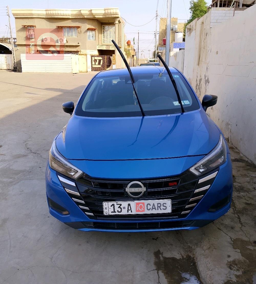 نيسان فيرسا